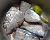 Foto langkah ke 1 dari resep Ikan Kembung Balado.