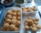 Foto langkah ke 4 dari resep Bola bola ubi isi coklat lumer.