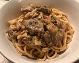 Foto del paso 7 de la receta: Espaguetis en salsa con ternera y champiñones 🍄