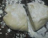 Foto langkah ke 3 dari resep Taiwanese Pancake Scallion (Cong You Ping) Pancake bawang.