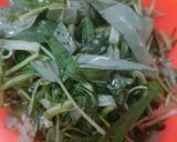 Foto langkah ke 2 dari resep Oseng Kangkung Tempe.