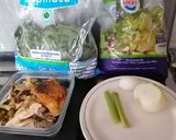 Foto del paso 1 de la receta: Ensalada de pollo rostizado