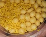 दही भल्ला पापड़ी चाट(dahi bhalla papadi chaat recipe in hindi) रेसिपी चरण 8 फोटो