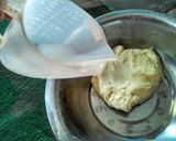 Foto langkah ke 4 dari resep Eggless Milk Bread - Roti Tawar Empuk dengan Bahan Sederhana.
