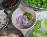 รูปขั้นตอนการทำที่ 1 ของ ยำถั่วพู