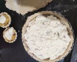 A picture of step 13 of Apple pie with strawberry cream.