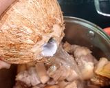 Hình bước làm 2 của món Thịt sườn non kho trứng, nước dừa