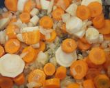 Zöldséges Marharagu Burgonyakrokettel recept fázis 3 fotója