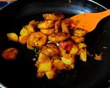 A picture of step 5 of Prawns Curry.