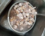 冰糖可樂滷豬腳的食譜步驟1照片