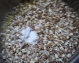 A picture of step 3 of Ankurit Moth ki Sabji.