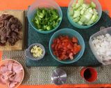 A picture of step 11 of Beef Alambre with Mango Sauce.