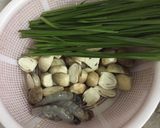 Hình bước làm 1 của món Canh nấm rơm