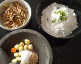 Foto langkah ke 1 dari resep Peyek Teri & Kacang.