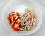 Hình bước làm 2 của món Ổi, dâu tráng miệng