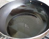 รูปขั้นตอนการทำที่ 2 ของ ผัดผักบุ้งหมูสับ