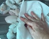 Foto del paso 1 de la receta: Sepias pequeñitas en freidora de aire 🦑