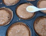 Foto langkah ke 3 dari resep Martabak Mini Cokelat.