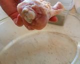 Sült csirkecomb vele sült krumplival recept fázis 2 fotója