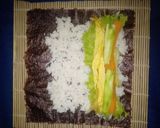 Foto langkah ke 5 dari resep Sushi Roll.
