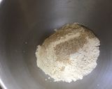 Une image de l'étape 3 de Pâte brisée aux amandes,lait et deux farines.