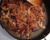 Rénszarvas pecsenye, hagymás gombával és tejszínes burgonyával recept fázis 5 fotója