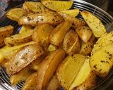 Foto langkah ke 4 dari resep Potatoes Wedges.