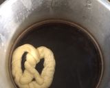Foto langkah ke 10 dari resep Homemade Soft Pretzels.