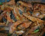 Foto langkah ke 6 dari resep Pindang Tongkol Masak Tomat.