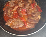 Foto del paso 8 de la receta: Chuletas de cordero en salsa de pimiento