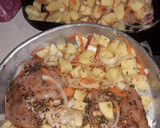 Foto del paso 1 de la receta: Pollo al horno con verduras riquísimo, fácil y económico