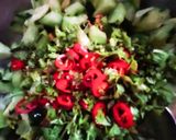 Gambar langkah 6 resipi Salad Timun Thai.