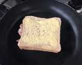 A picture of step 4 of Fried croque madame.