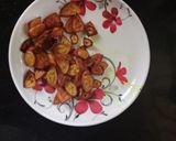 A picture of step 2 of Kaaya Varuthatha / Banana Chips.