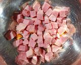 A picture of step 2 of Super easy Ham & cheese biscuit.