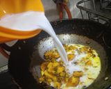 A picture of step 3 of Buttermilk aloo ki sabji.