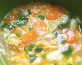 Foto langkah ke 2 dari resep Sop Telur Orak Arik.