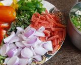 તવા પુલાવ (Tava Pulao Recipe In Gujarati) રેસીપી સ્ટેપ1ફોટો