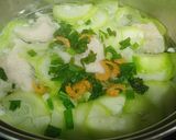 Hình bước làm 3 của món Canh bí nấu giò sống tôm khô