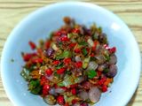 Sambal bawang merah utuh