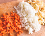 Foto del paso 1 de la receta: Tortilla de calabacín y zanahoria