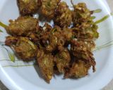 A picture of step 3 of Chinese Pakoray.