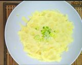 A picture of step 2 of Potato Kunafa.