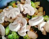Foto del paso 6 de la receta: Verduras al ajillo