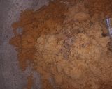 A picture of step 4 of Rava besan ladoo.