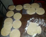 Foto del paso 6 de la receta: Masa de empanada para horno y fritas