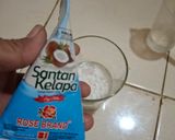 Foto langkah ke 2 dari resep Bolu Kukus Mekar (Semangka).