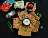 मिक्स वेजि पनीर स्टफ्ड लिफाफा पराठा रेसिपी चरण 5 फोटो