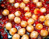 Hình bước làm 7 của món Cá viên sốt chua ngọt
