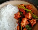Foto del paso 9 de la receta: Curry de solomillo de cerdo con tirabeques